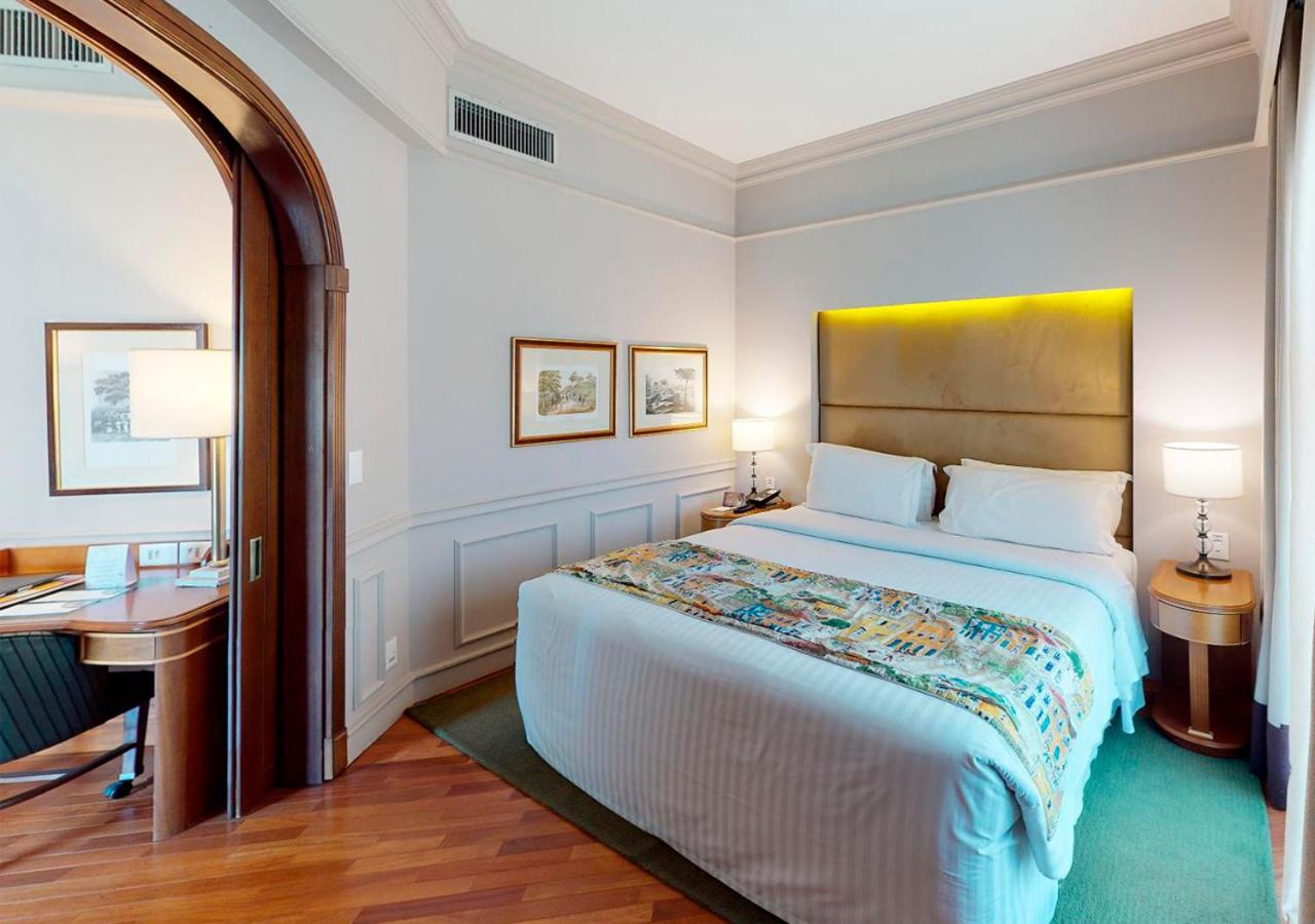 Queen Room,1212752395:JPEG